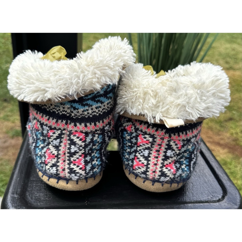American Eagle Slipper Booties, House Shoes, Faux Fur Lined Cozy, Size 7-8 - Picture 3 of 7